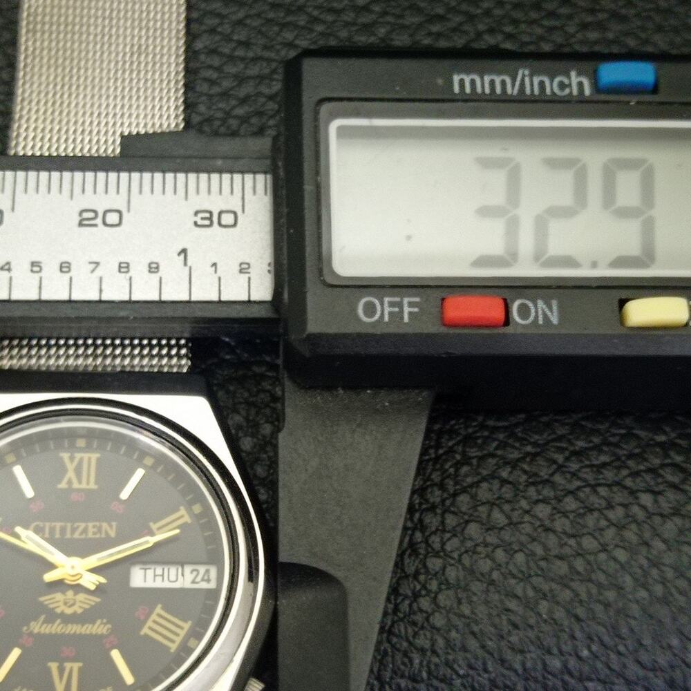 Vintage 1980 Citizen Automatic Mens Silver Watch W/daydate & Gold accents - Picture 7 of 10